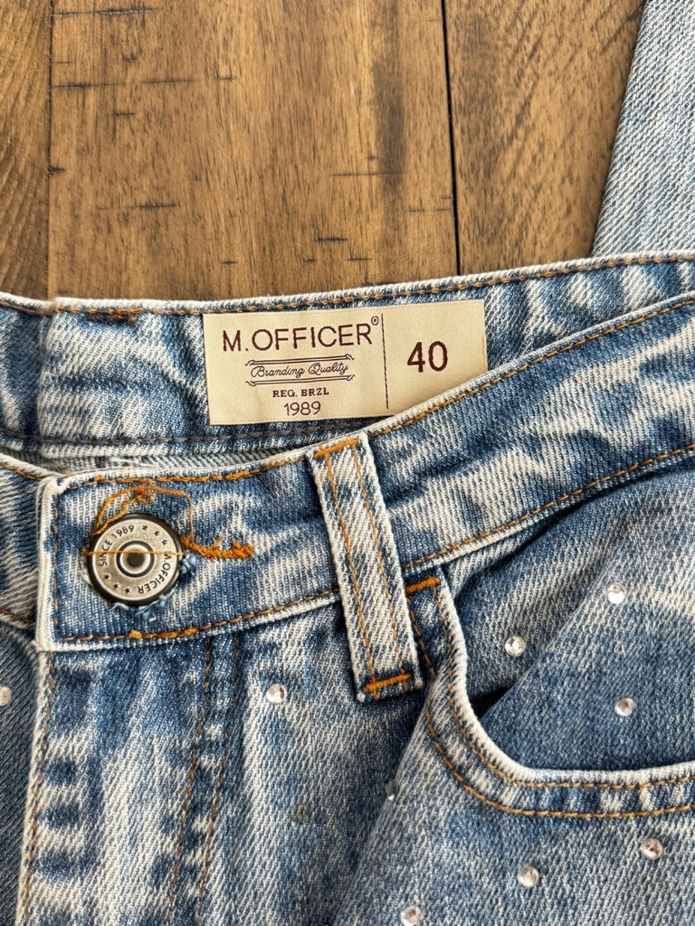 High-Rise Blue Denim Jeans with Pearl Accent - Picture 5 of 11